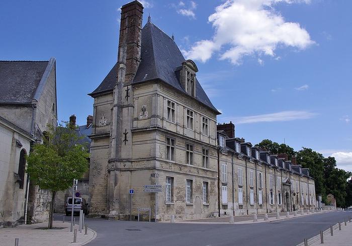 Villers-cotterets/immobilier/CENTURY21 Alvaro Immo/chateau villers cotterets francois 1er