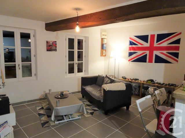 Appartement F2 à vendre - 2 pièces - 40.0 m2 - VILLERS COTTERETS - 02 - PICARDIE - Century 21 Alvaro Immo Appartement F2 à vendre - 2 pièces - 40.0 m2 - VILLERS COTTERETS - 02 - PICARDIE - Century 21 Alvaro Immo